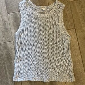 Old Navy sleeveless blue sweater size M